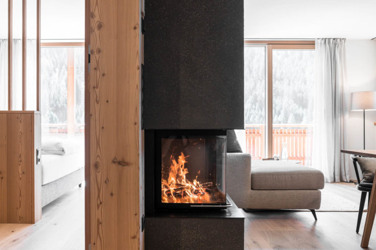 Sunnseit Ulten Ferienwohnung Apartment Kamin
