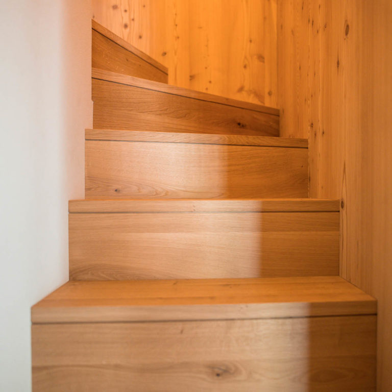 Sunnseit Ulten Ferienwohnung Apartment Treppe